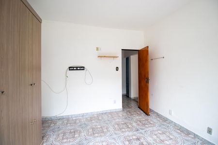 Quarto 1 de casa para alugar com 2 quartos, 175m² em Vila da Penha, Rio de Janeiro