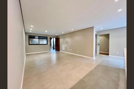 Casa à venda com 4 quartos, 220m² em Padre Eustáquio, Belo Horizonte