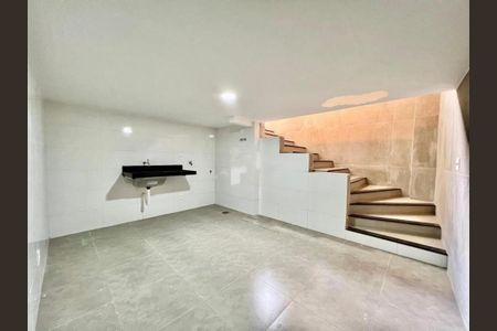Casa à venda com 4 quartos, 220m² em Padre Eustáquio, Belo Horizonte