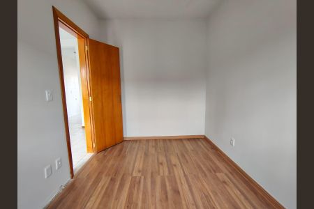 Apartamento à venda com 2 quartos, 50m² em Restinga, Porto Alegre