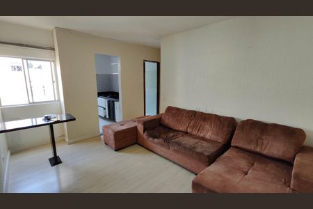 Sala de apartamento para alugar com 2 quartos, 51m² em Parque Sao Francisco, Ferraz de Vasconcelos