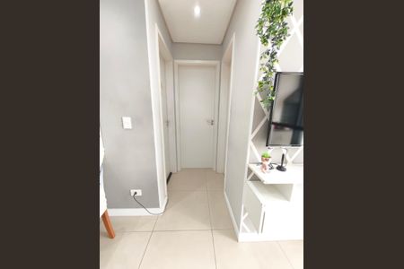 Sala de apartamento à venda com 2 quartos, 48m² em Recanto das Rosas, Osasco