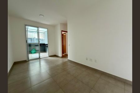 sala de apartamento para alugar com 2 quartos, 67m² em Eldorado, Contagem