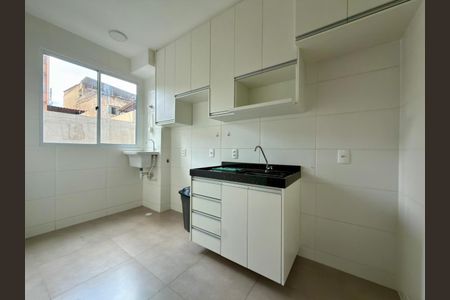 Cozinha de apartamento para alugar com 2 quartos, 67m² em Eldorado, Contagem