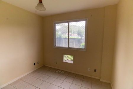 Quarto de apartamento à venda com 2 quartos, 70m² em Rio do Ouro, Niterói