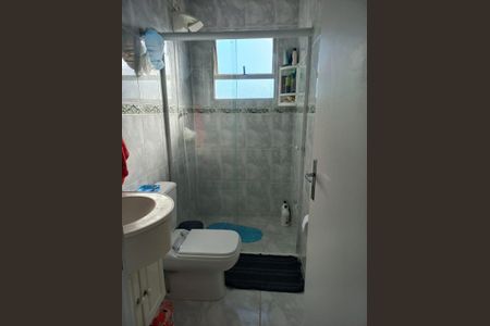 Banheiro de apartamento à venda com 2 quartos, 57m² em Parque Residencial Eloy Chaves, Jundiaí