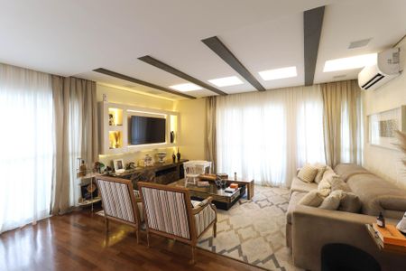 Apartamento à venda com 3 quartos, 158m² em Vila Maria Alta, São Paulo