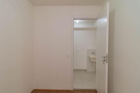 Quarto 1 de apartamento à venda com 2 quartos, 34m² em Parque Industrial Tomas Edson, São Paulo