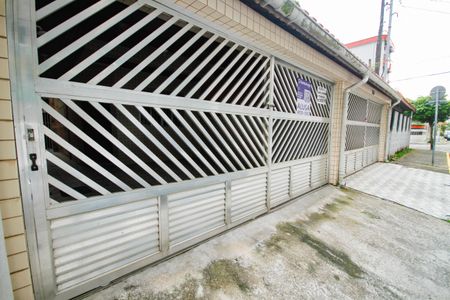 Fachada de casa para alugar com 2 quartos, 117m² em Guilhermina, Praia Grande