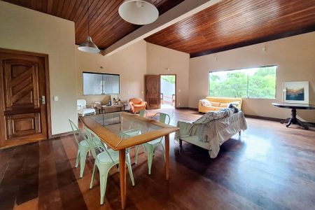 Sala de casa para alugar com 4 quartos, 450m² em Engenho do Mato, Niterói