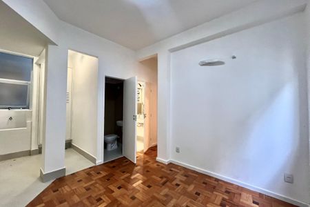 Sala de apartamento à venda com 2 quartos, 50m² em Jardim Botânico, Rio de Janeiro