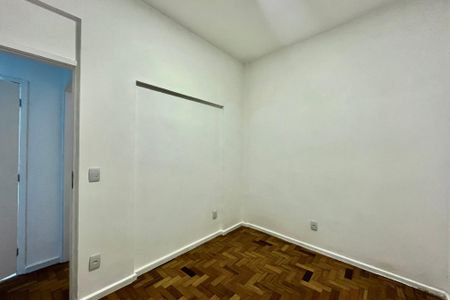 Quarto 1 de apartamento à venda com 2 quartos, 50m² em Jardim Botânico, Rio de Janeiro