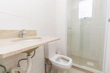 Banheiro de apartamento para alugar com 2 quartos, 59m² em Jardim Sabará, Porto Alegre