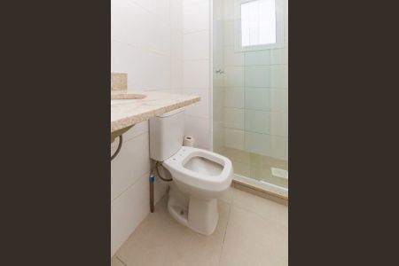 Banheiro de apartamento para alugar com 2 quartos, 59m² em Jardim Sabará, Porto Alegre