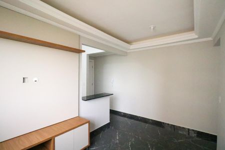 Sala de apartamento à venda com 2 quartos, 45m² em Piraporinha, Diadema