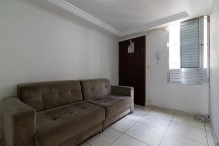 Sala de apartamento à venda com 3 quartos, 57m² em Conjunto Residencial José Bonifácio, São Paulo
