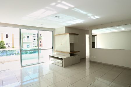 Sala de apartamento para alugar com 2 quartos, 95m² em Lourdes, Belo Horizonte