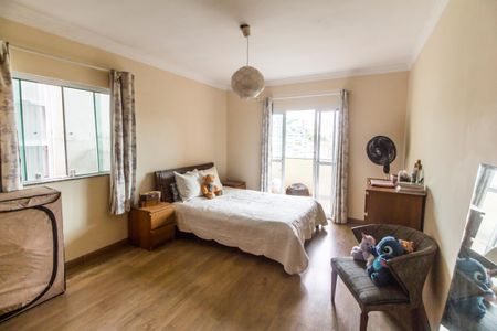 Suíte 1 de casa para alugar com 2 quartos, 370m² em Parque Viana, Barueri