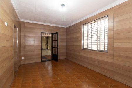 Sala de casa para alugar com 4 quartos, 450m² em Bangu, Rio de Janeiro