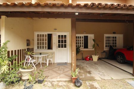 Fachada da casa de casa de condomínio para alugar com 3 quartos, 200m² em Pituaçu, Salvador
