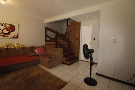 Detalhe Sala de casa de condomínio para alugar com 3 quartos, 200m² em Pituaçu, Salvador