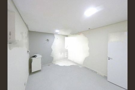 Casa à venda com 8 quartos, 240m² em Vila Bastos, Santo André
