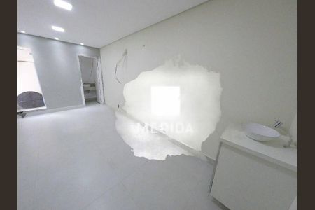 Casa à venda com 8 quartos, 240m² em Vila Bastos, Santo André
