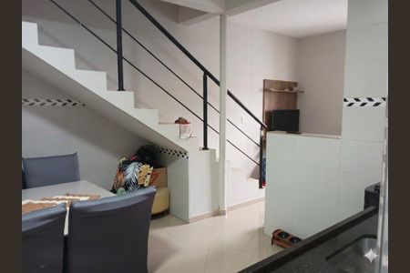 Sala de casa para alugar com 3 quartos, 164m² em Parque dos Príncipes, Jacareí