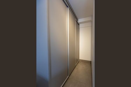 Guarda Roupa de kitnet/studio para alugar com 1 quarto, 46m² em Centro, Campinas