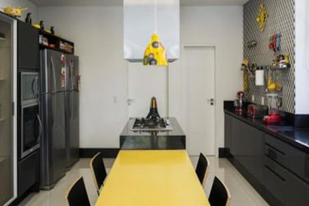 Casa à venda com 5 quartos, 680m² em Alphaville Conde II, Barueri