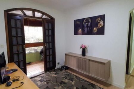 Casa à venda com 3 quartos, 219m² em Cidade das Flores, Osasco