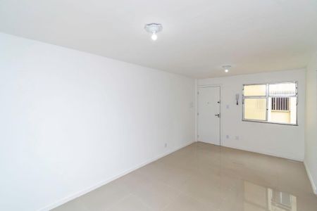 Sala de apartamento para alugar com 2 quartos, 50m² em Bonsucesso, Rio de Janeiro