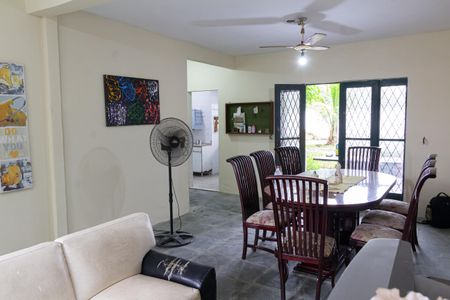 Sala de casa para alugar com 5 quartos, 360m² em Guaratiba, Rio de Janeiro