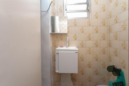 Banheiro Social de kitnet/studio para alugar com 1 quarto, 30m² em Vila Romana, São Paulo