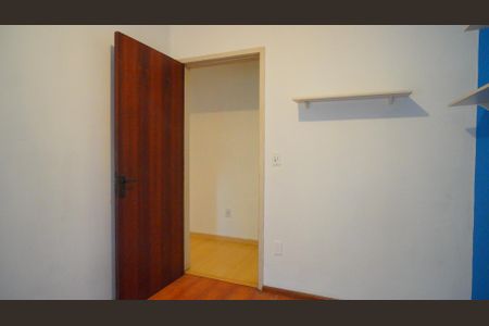Quarto 1 de apartamento para alugar com 2 quartos, 54m² em Glória, Porto Alegre