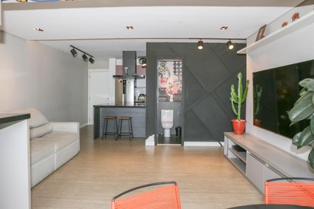 Sala de apartamento para alugar com 2 quartos, 92m² em Vila Ipojuca, São Paulo