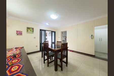 Casa à venda com 4 quartos, 220m² em Vila Mariana, São Paulo