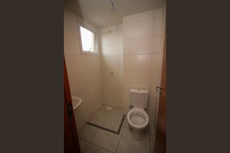 Banheiro de kitnet/studio para alugar com 1 quarto, 23m² em Hípica, Porto Alegre
