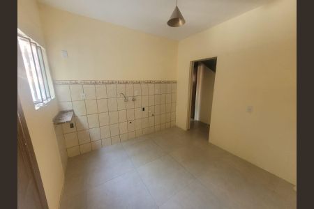 Cozinha de casa para alugar com 4 quartos, 240m² em Chácara das Pedras, Porto Alegre