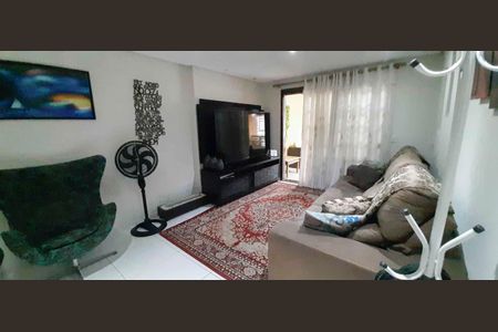 Sala de casa para alugar com 3 quartos, 145m² em Cidade das Flores, Osasco