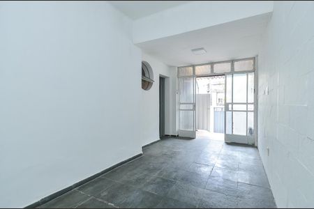 Sala de casa para alugar com 2 quartos, 65m² em Colégio Batista, Belo Horizonte