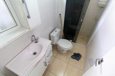 Banheiro de apartamento para alugar com 1 quarto, 31m² em Vila Guilhermina, São Paulo