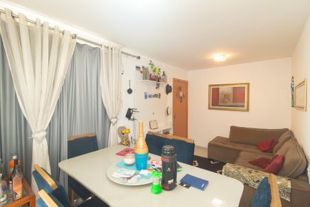 Sala de apartamento para alugar com 2 quartos, 43m² em Paciência, Rio de Janeiro