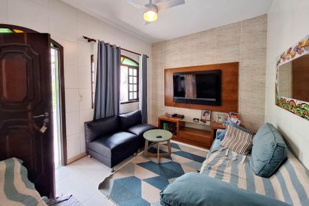 Sala 1 de casa à venda com 4 quartos, 290m² em Engenhoca, Niterói