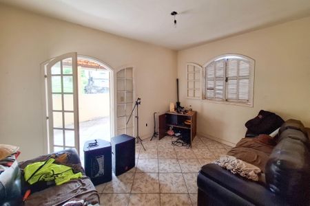 Sala 2 de casa à venda com 4 quartos, 290m² em Engenhoca, Niterói