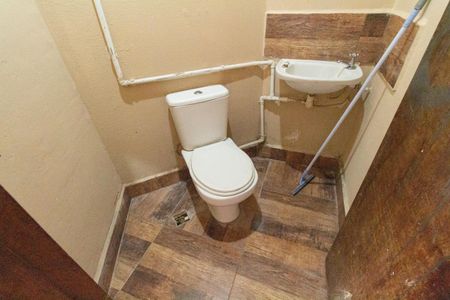 Banheiro de casa para alugar com 0 quarto, 25m² em Ipiranga, São Paulo