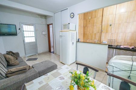 sala de casa para alugar com 2 quartos, 80m² em Glória, Belo Horizonte