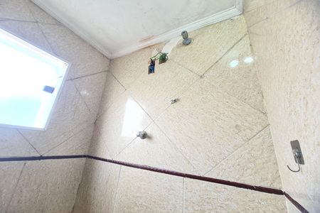 Banheiro de apartamento para alugar com 1 quarto, 40m² em Vila Ema, São Paulo