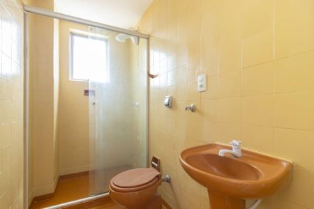 Banheiro de apartamento para alugar com 1 quarto, 46m² em Farroupilha, Porto Alegre