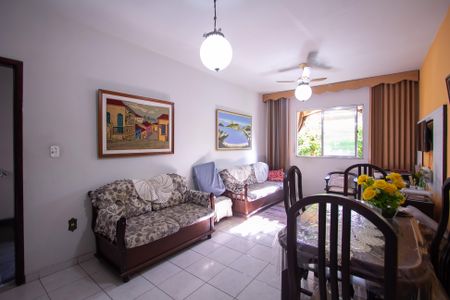 Sala de apartamento para alugar com 2 quartos, 70m² em Rocha, São Gonçalo